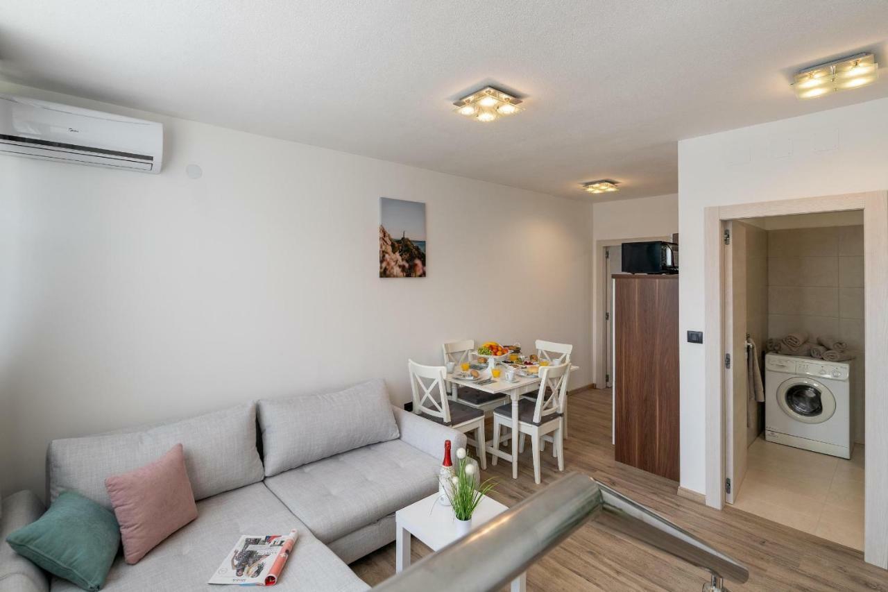 PUY Apartments Lovric מראה חיצוני תמונה