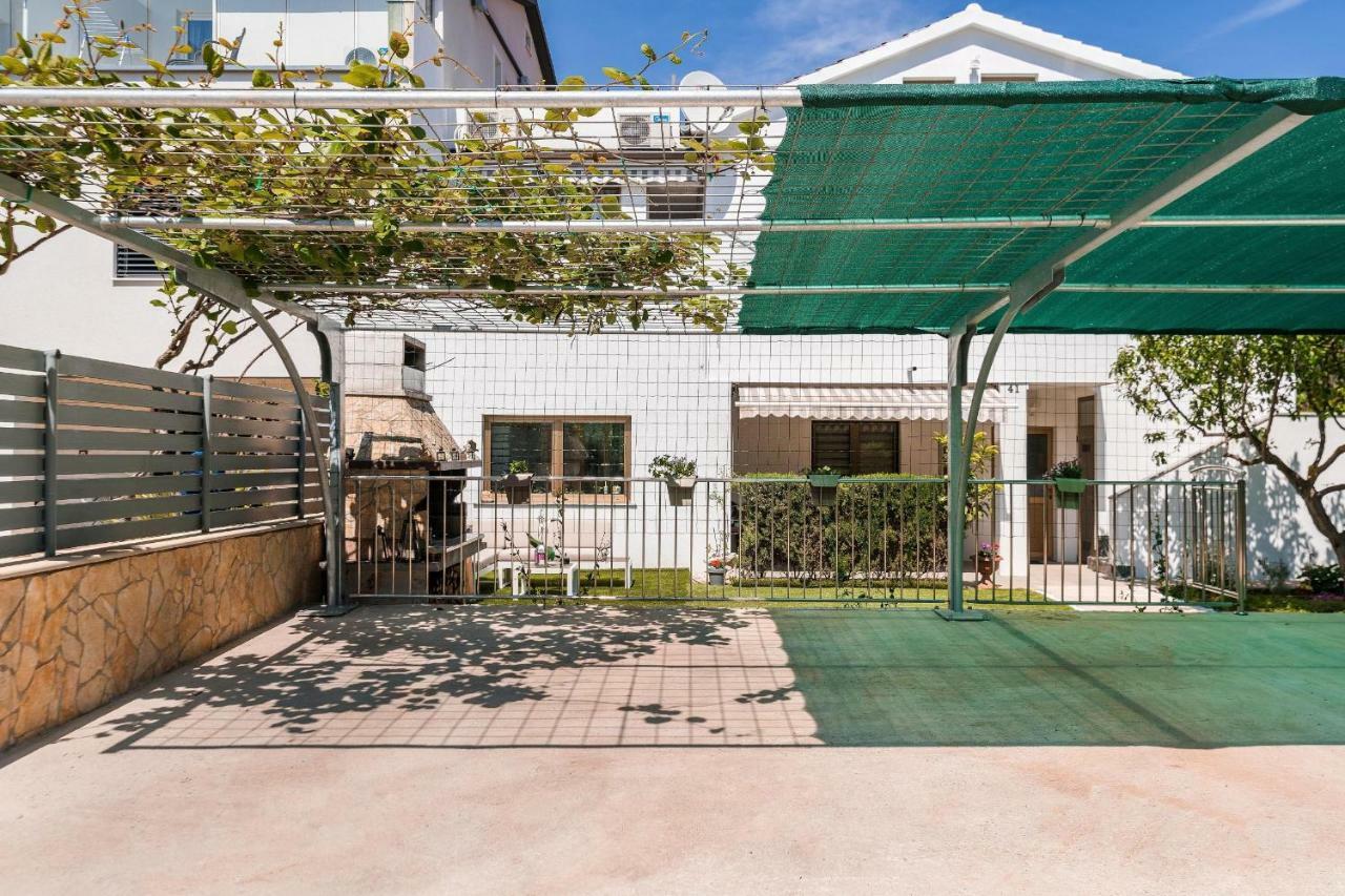PUY Apartments Lovric מראה חיצוני תמונה