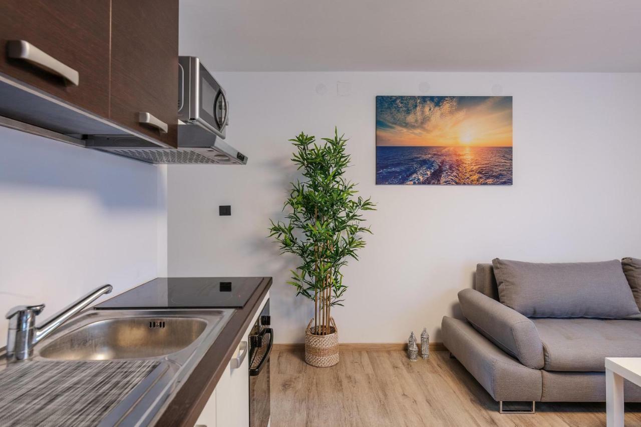 PUY Apartments Lovric מראה חיצוני תמונה