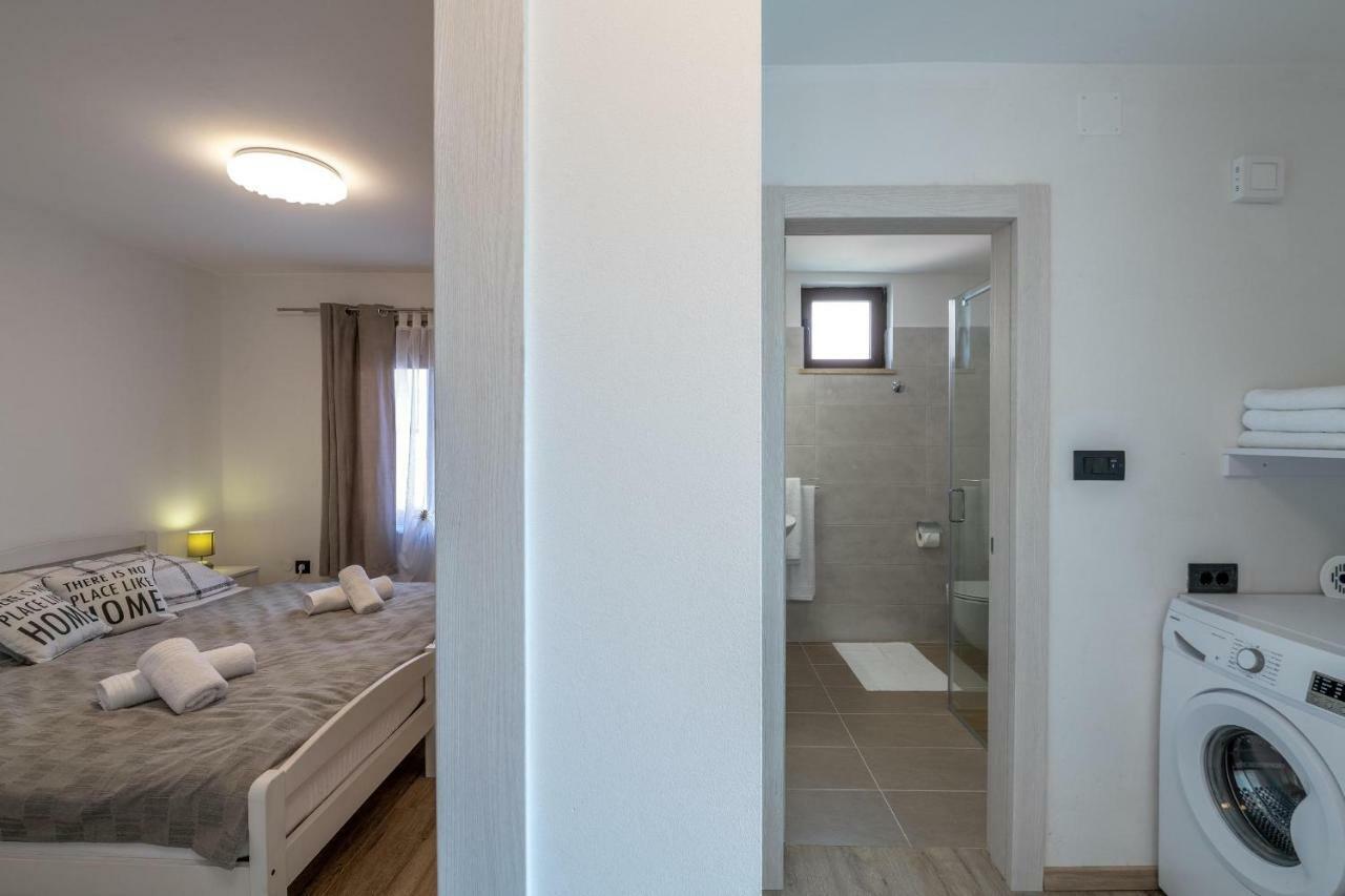 PUY Apartments Lovric מראה חיצוני תמונה