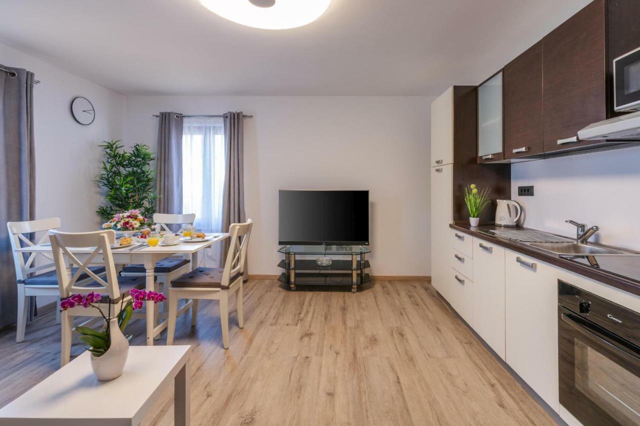 PUY Apartments Lovric מראה חיצוני תמונה