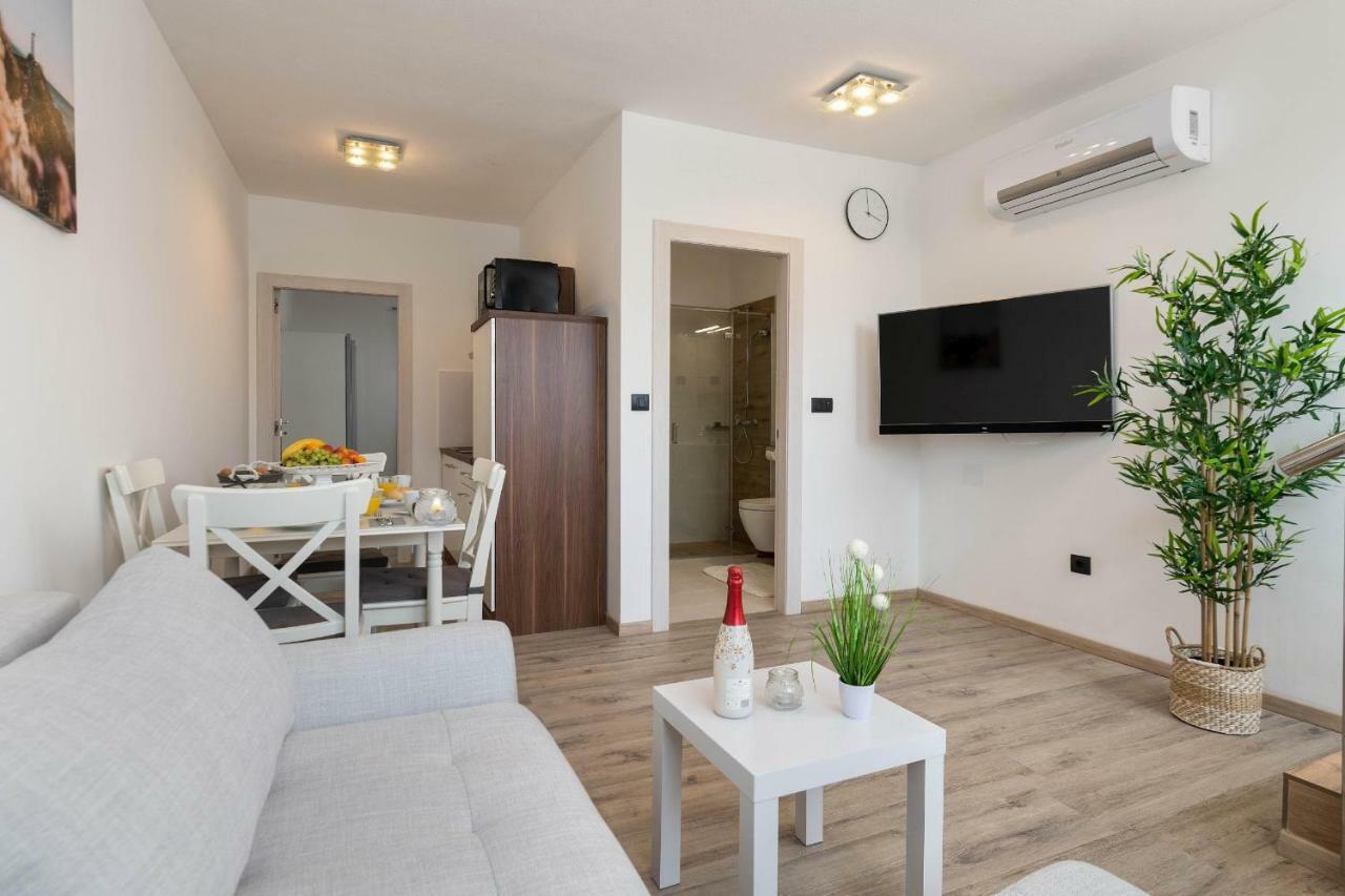 PUY Apartments Lovric מראה חיצוני תמונה